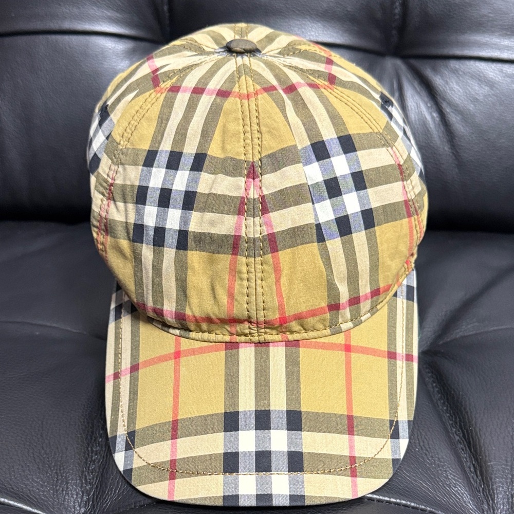 BURBERRY Check BB Cap Med/Lg